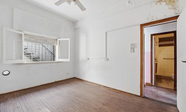 Venta Casa 3 ambientes Ramos Mejia Galeria Patio Cochera y Terraza