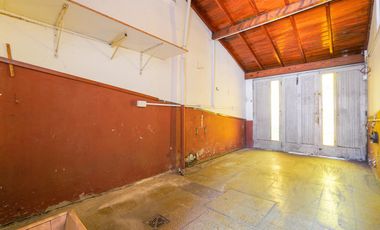 Venta Casa 3 ambientes Ramos Mejia Galeria Patio Cochera y Terraza