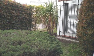 Venta Casa 3 Amb.  en Barrio Pileta  R. Mejía  Excelente EstadoC/Fdo. Libre