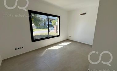 Venta Casa San Sebastián Área 1