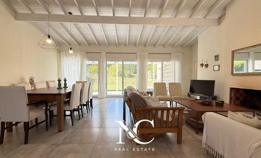 Casa en venta en Costa Esmeralda al golf