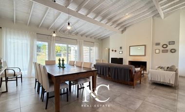 Casa en venta en Costa Esmeralda al golf