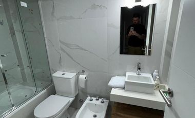 Departamento de categoria de 4 amb con 2 cocheras en Lanus Oeste