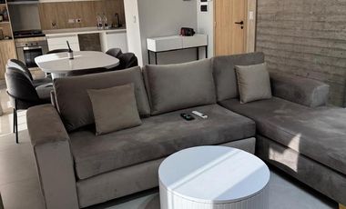 Departamento de categoria de 4 amb con 2 cocheras en Lanus Oeste