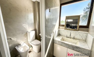 Casa  en venta en El Encuentro con laguna- Benavidez