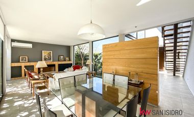 Casa  en venta en El Encuentro con laguna- Benavidez