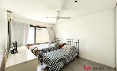 Casa  en venta en El Encuentro con laguna- Benavidez