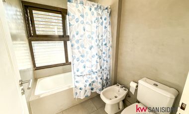 Casa  en venta en El Encuentro con laguna- Benavidez