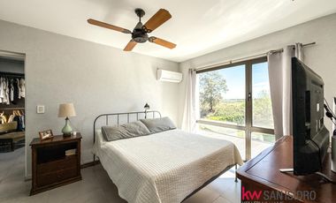 Casa  en venta en El Encuentro con laguna- Benavidez