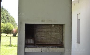BAYUGAR PROPIEDADES/ LINDISIMA CASA EN LA RESERVA