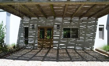 BAYUGAR PROPIEDADES/ LINDISIMA CASA EN LA RESERVA