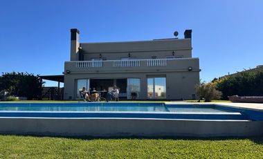ALQUILER TEMPORAL, CASA EN SAN SEBASTIAN, AREA 10, A LA LAGUNA