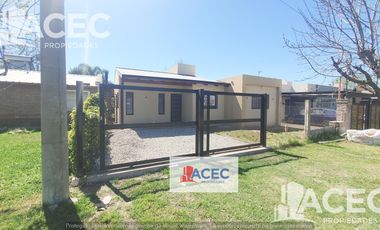 Venta - Casa  - Ibarlucea