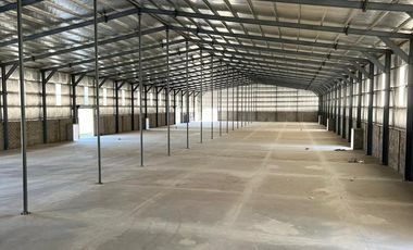 Alquiler 4640 mts cubiertos totales Nave industrial / logistica Cat 3 Poligono industrial Spegazzini 9000 mts totales