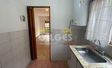 Alquiler de Departamento de 2 amb con balcon en Ramos Mejia