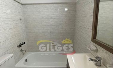 Alquiler de Departamento de 2 amb con balcon en Ramos Mejia