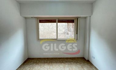 Alquiler de Departamento de 2 amb con balcon en Ramos Mejia