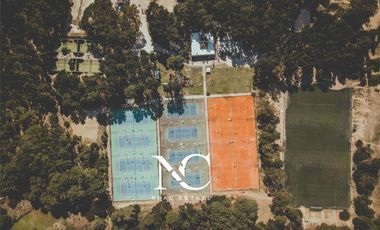 Casa en venta en Costa Esmeralda fondo con  pinos