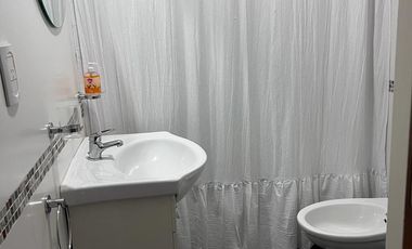 Departamento amoblado de 2 ambientes con cochera y terraza propia