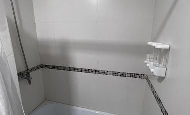 Departamento amoblado de 2 ambientes con cochera y terraza propia