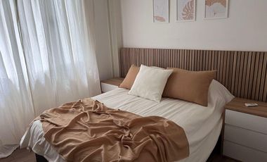 Departamento amoblado de 2 ambientes con cochera y terraza propia