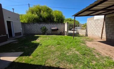 IMPERDIBLE CASA ESQUINA EN BARRIO PARQUE NORTE - MONTE CRISTO