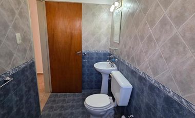 IMPERDIBLE CASA ESQUINA EN BARRIO PARQUE NORTE - MONTE CRISTO