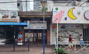 VENTA DE LOCAL  EN INMEJORABLE ZONA COMERCIAL