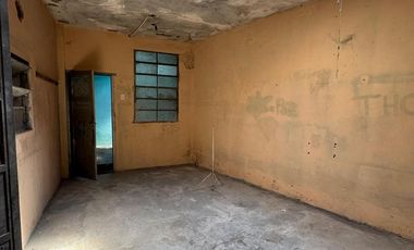 Galpón, casa 3 amb con jardín  venta