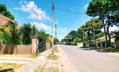 VENTA CASA MAR DE AJO SAN RAFAEL 4 AMBIENTES CON PILETA