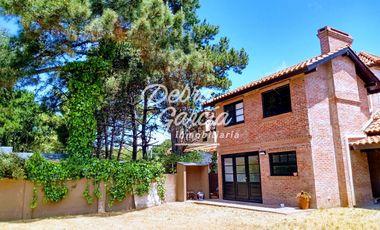 VENTA CASA MAR DE AJO SAN RAFAEL 4 AMBIENTES CON PILETA