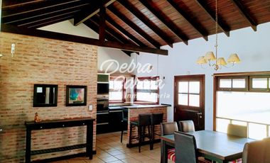 VENTA CASA MAR DE AJO SAN RAFAEL 4 AMBIENTES CON PILETA