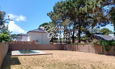 VENTA CASA MAR DE AJO SAN RAFAEL 4 AMBIENTES CON PILETA