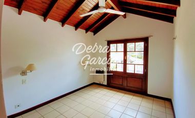 VENTA CASA MAR DE AJO SAN RAFAEL 4 AMBIENTES CON PILETA