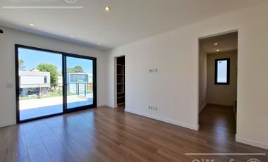 Casa de 6 ambientes En Venta  a estrenar en Greenville Polo Resort Hudson Berazategui