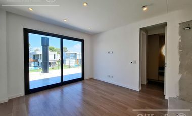Casa de 6 ambientes En Venta  a estrenar en Greenville Polo Resort Hudson Berazategui