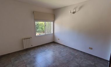 Casa - Maschwitz Village