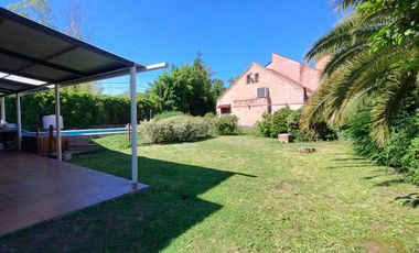 Casa - Maschwitz Village