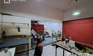 Local en excelente ubicación de Temperley Oeste 132mts cubiertos