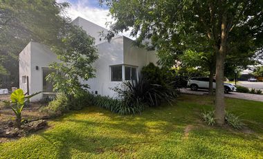 Casa En Alquiler San Matias