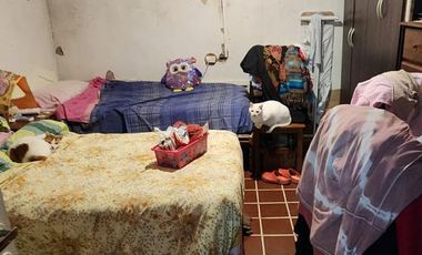 Casa a reciclar sobre lote de 8.66 por 34.64