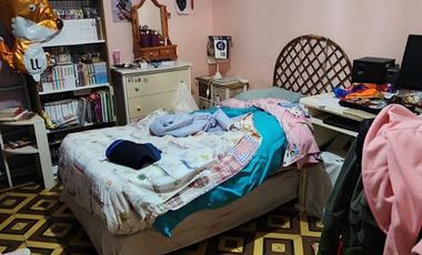 Casa a reciclar sobre lote de 8.66 por 34.64