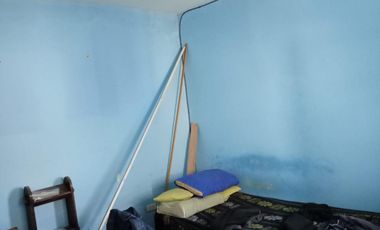 Casa con amplio galpon o taller