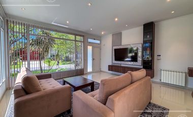 Imponente casa en venta de 5 ambientes en Altos de hudson II, Hudson, Berazategui