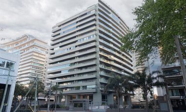 3 ambientes con balcón terraza en Olivos con Vista al Rio y cochera