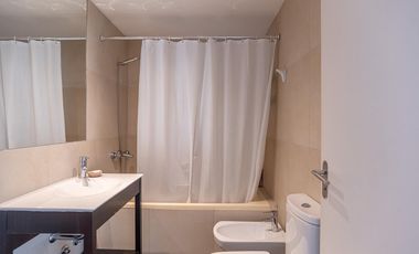 3 ambientes con balcón terraza en Olivos con Vista al Rio y cochera