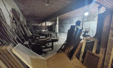 Venta Galpón/Depósito con Vivienda en Av. Provincias Unidas al 200