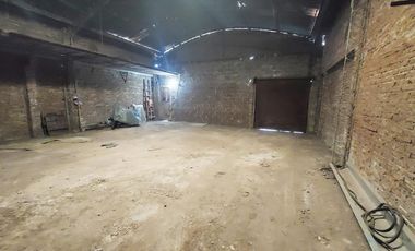 Venta Galpón/Depósito con Vivienda en Av. Provincias Unidas al 200
