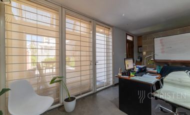 Casa en venta de 3 habitaciones y escritorio Patio y cochera barrio Constituyentes Santa Fe