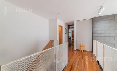 Casa en venta de 3 habitaciones y escritorio Patio y cochera barrio Constituyentes Santa Fe